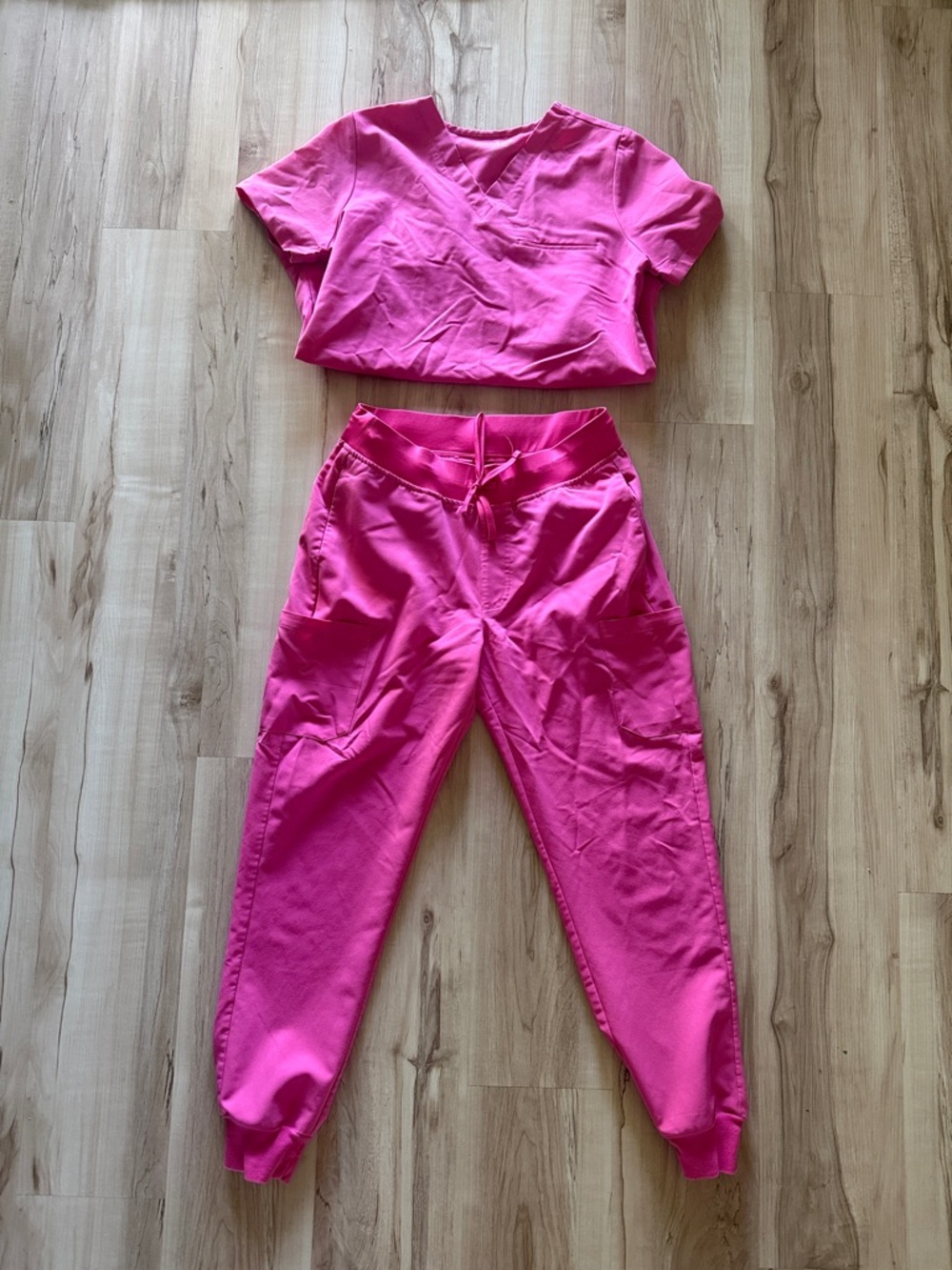 Mandala pink scrub set